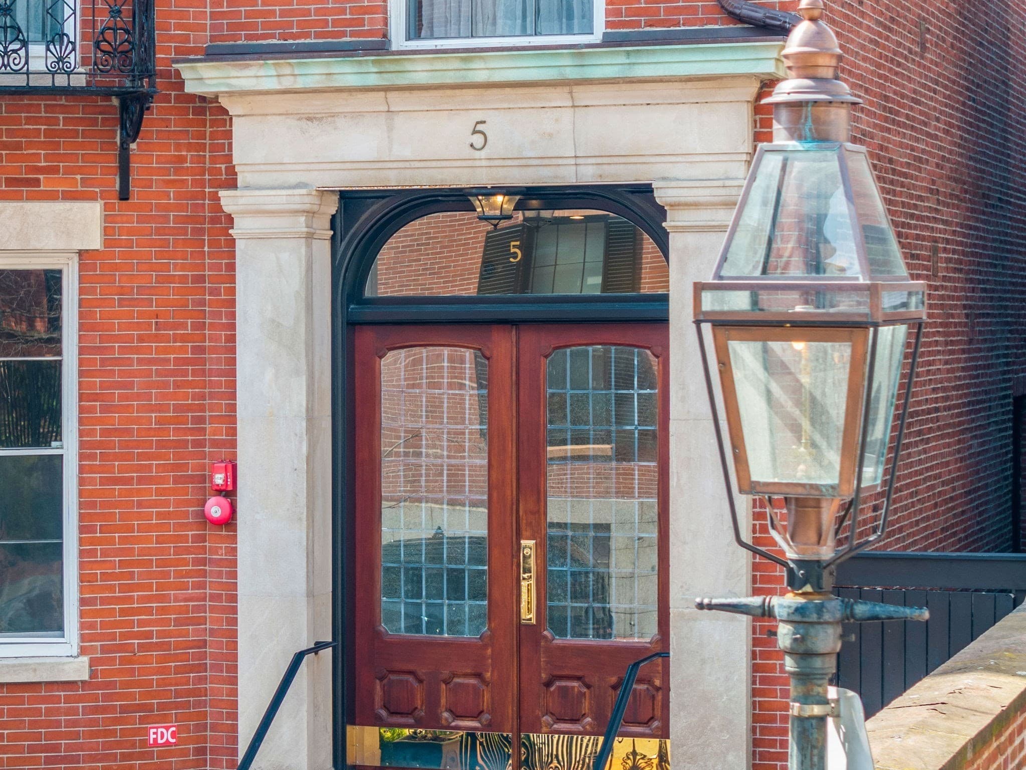 Condominium at 5 Joy, Boston MA 02108, photo 33 of 38