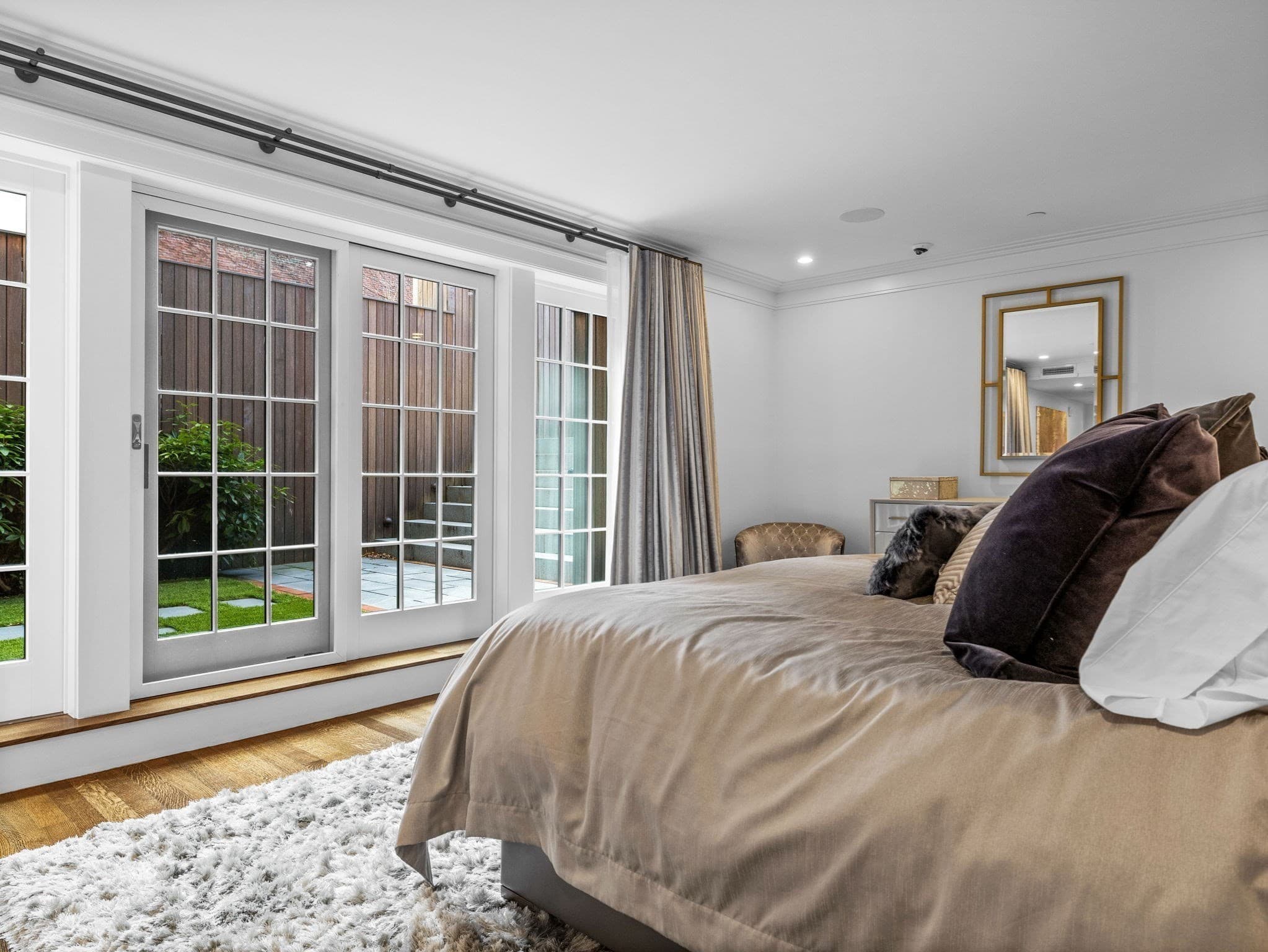 Condominium at 5 Joy, Boston MA 02108, photo 21 of 38