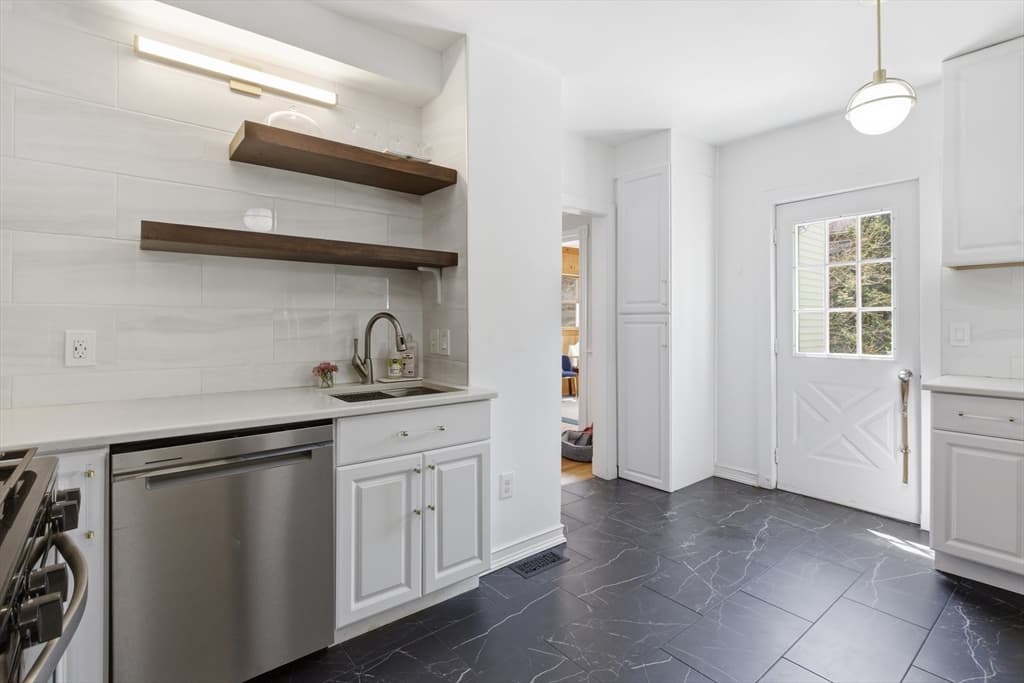 56 Agassiz Ave, Belmont MA 02478 photo 3