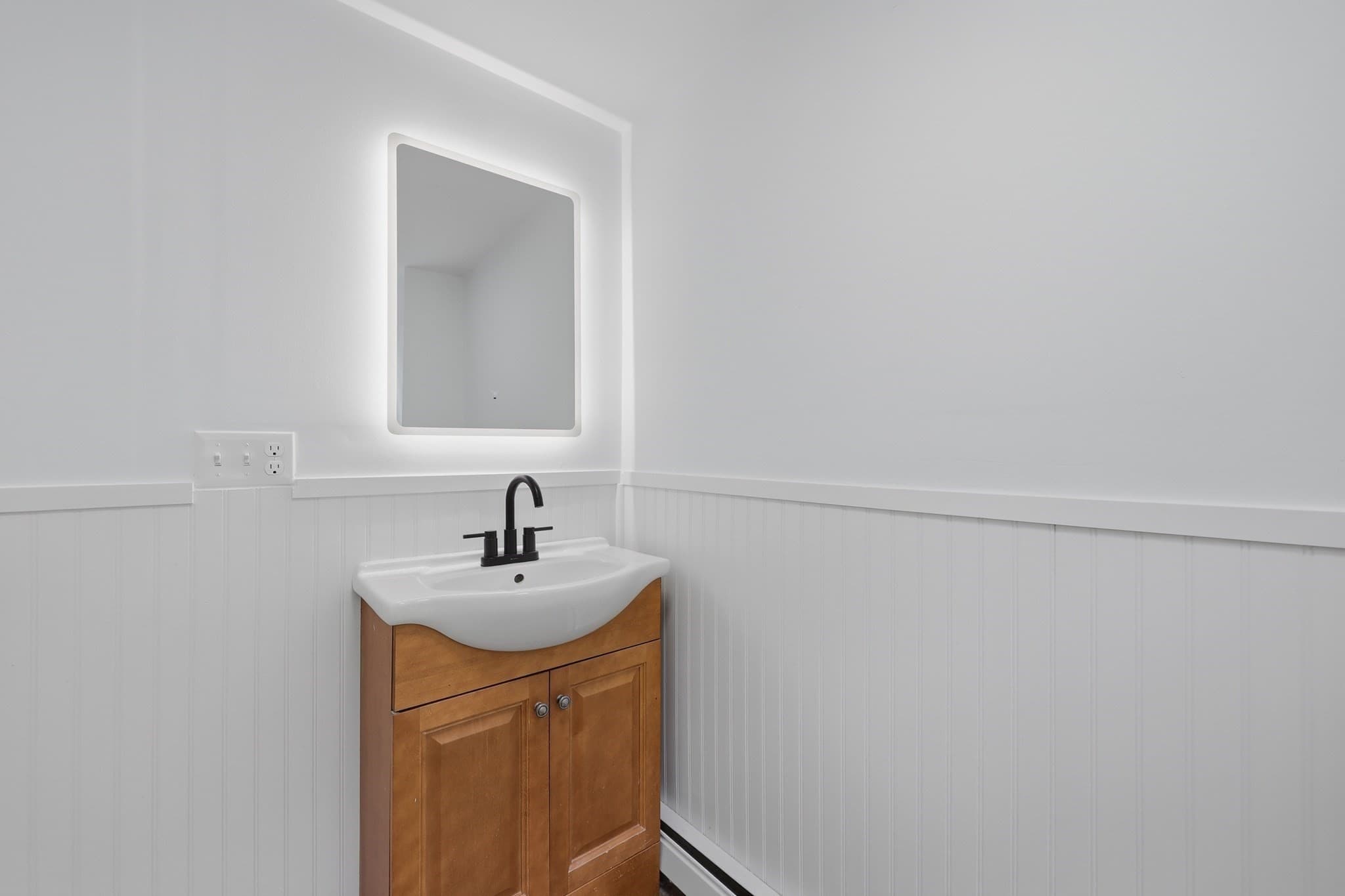 Single Family Residence at 150 Washington Street, Gardner MA 01440, photo 32 of 42