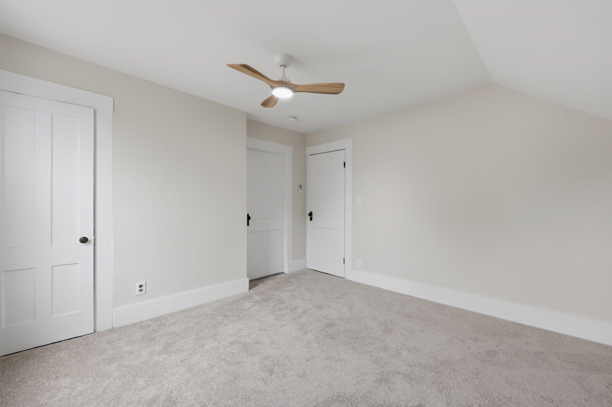 Single Family Residence at 150 Washington Street, Gardner MA 01440, photo 20 of 42