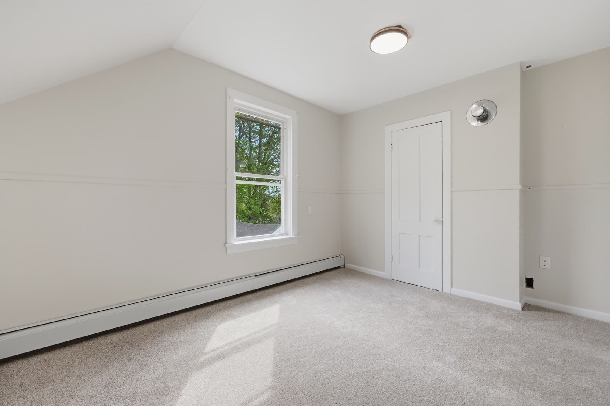 Single Family Residence at 150 Washington Street, Gardner MA 01440, photo 25 of 42