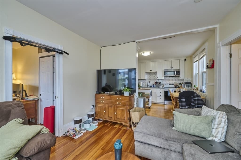 6 Bedford Street # 3F, Somerville MA 02143 photo 5