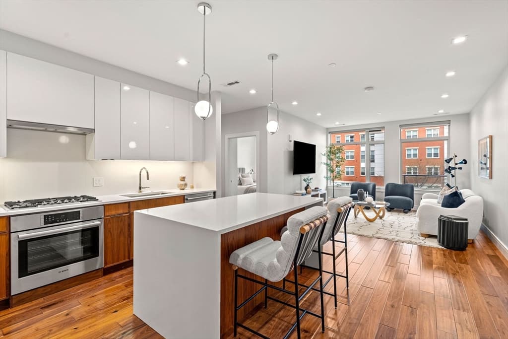 99 Sumner St # 312, Boston MA 02128