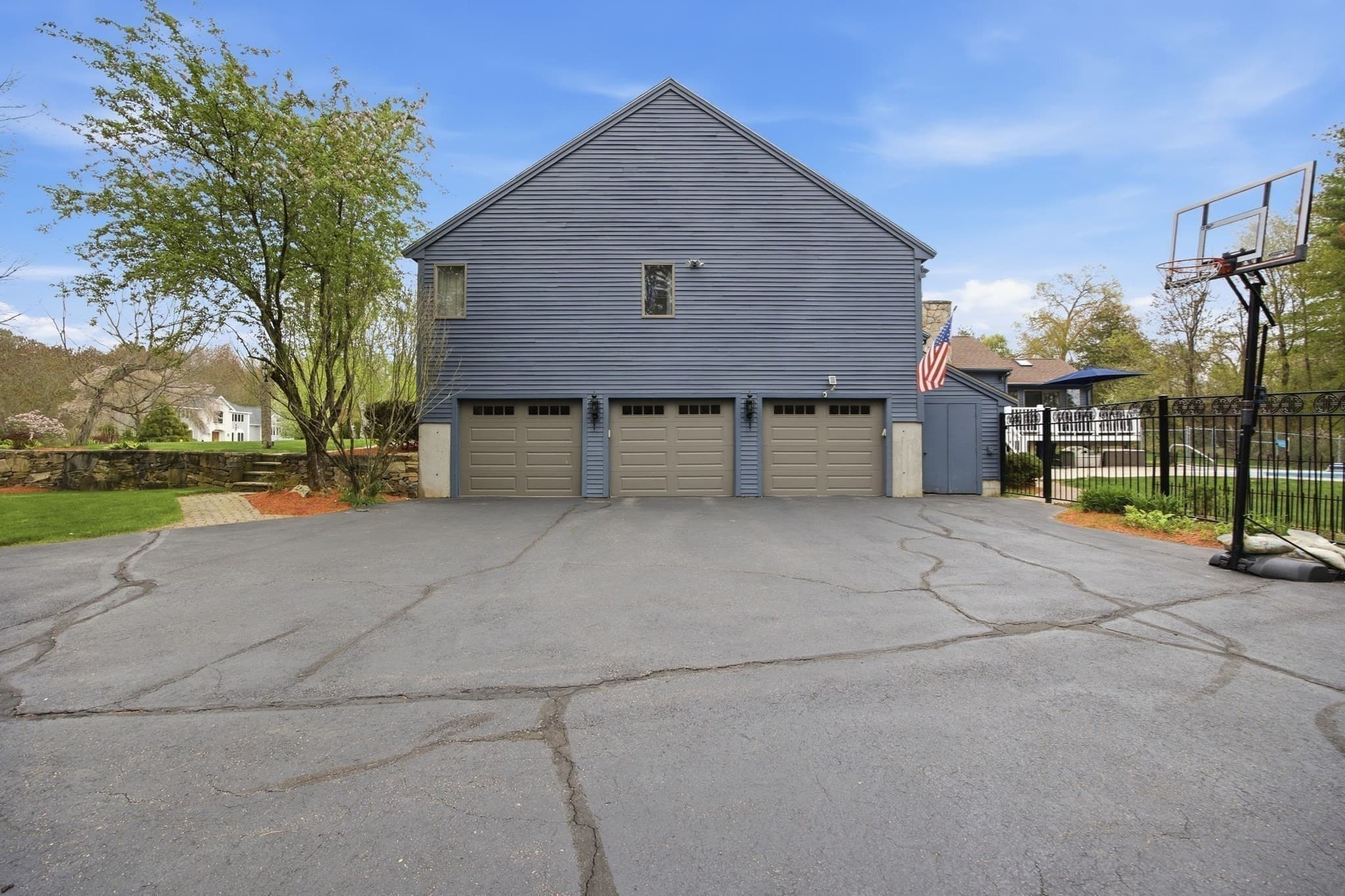 Single Family Residence at 5 Powers Rd, Andover MA 01810, photo 2 of 42
