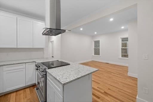 Condominium at 17 Cameron Avenue # 17, Cambridge MA 02410, Cambridge, photo 11 of 29