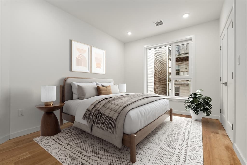 Condominium at 267 Old Colony # 310, Boston MA 02127, Boston, photo 7 of 23