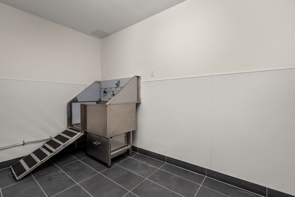 Condominium at 267 Old Colony # 310, Boston MA 02127, Boston, photo 15 of 23
