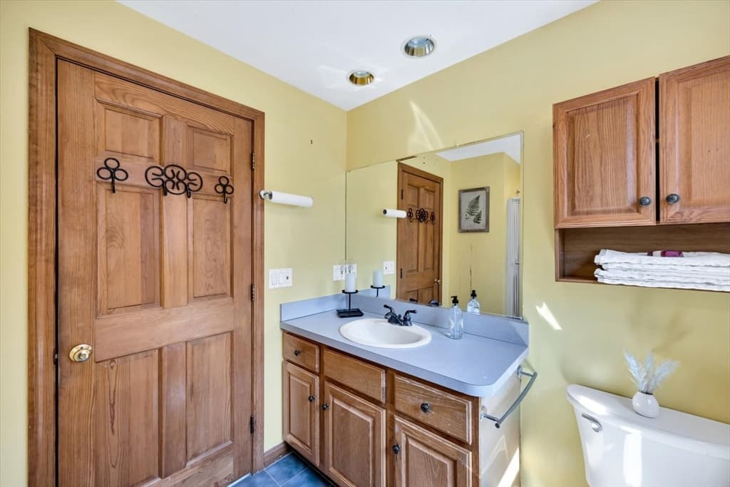 Single Family Residence at 34 Hilltop Dr, Bourne MA 02561, photo 31 of 42
