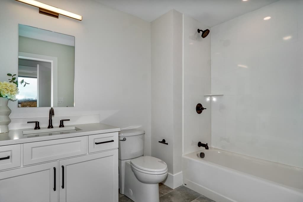 62 Foundry St # 312, Wakefield MA 01880 photo 17
