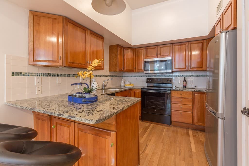 Condominium at 3 Appleton St # 101, Boston MA 02116, photo 10 of 12