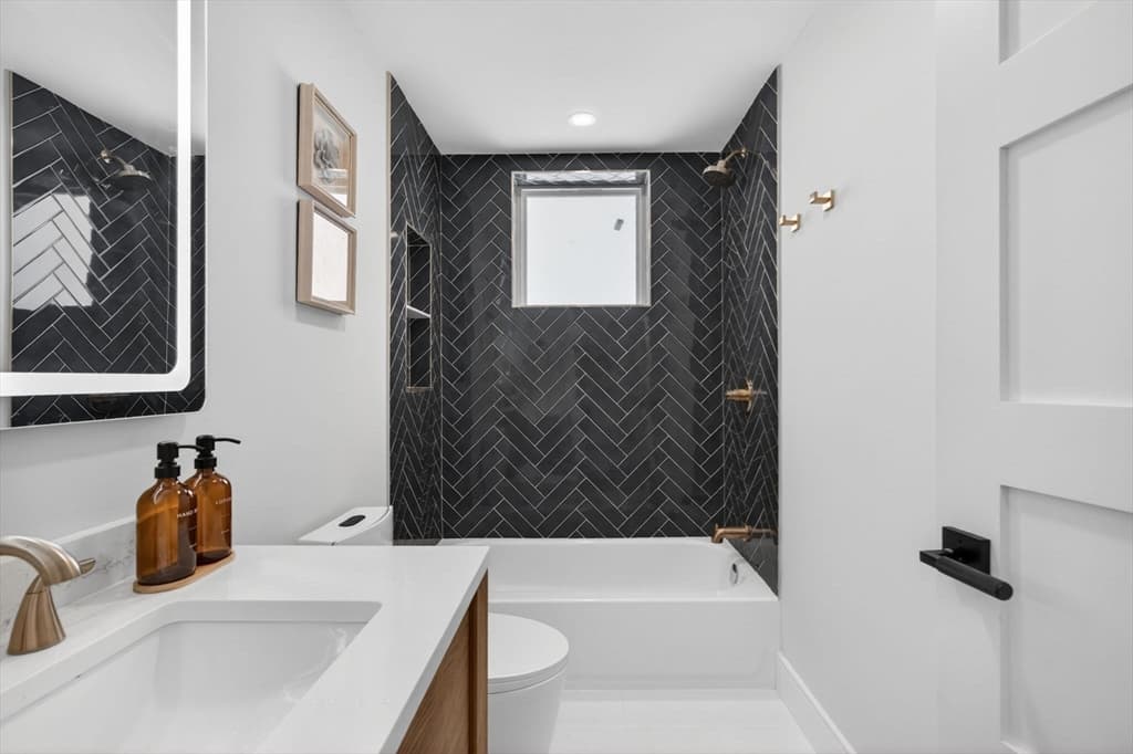 555 Somerville Ave # 2, Somerville MA 02143 photo 8