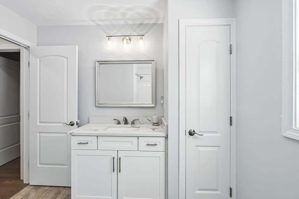 Single Family Residence at 33 Phalanx St, Tyngsborough MA 01879, Tyngsborough, photo 13 of 17