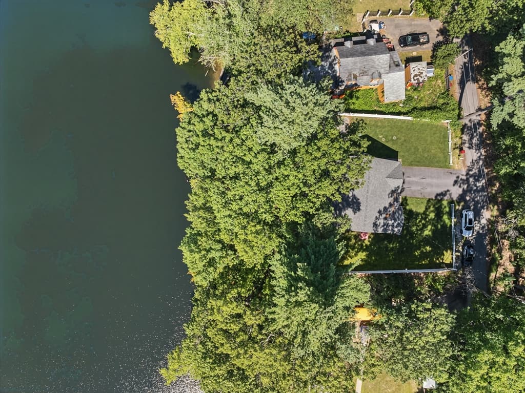 Single Family Residence at 33 Phalanx St, Tyngsborough MA 01879, Tyngsborough, photo 16 of 17