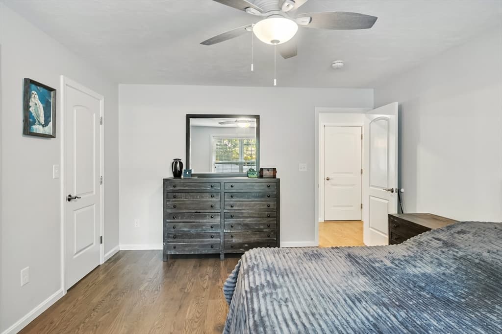 Single Family Residence at 33 Phalanx St, Tyngsborough MA 01879, Tyngsborough, photo 9 of 17