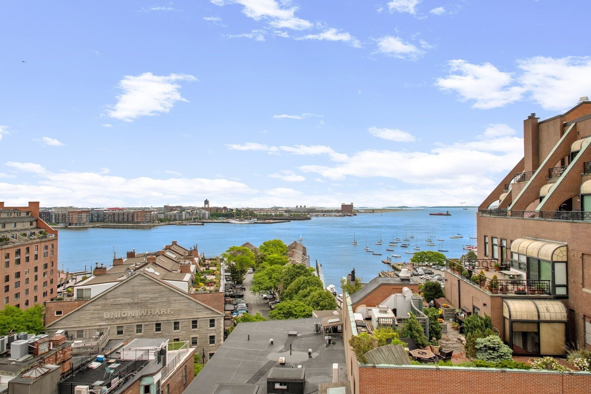 Condominium at 350 North St # 404, Boston MA 02113, photo 21 of 27