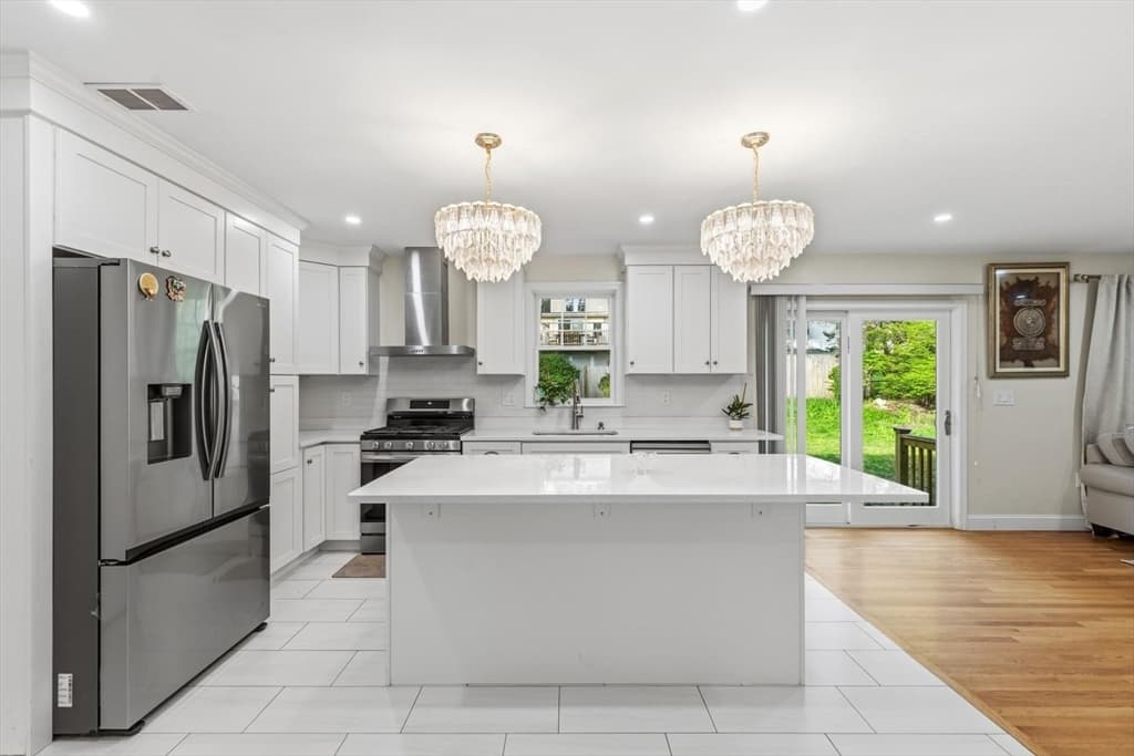 Single Family Residence at 423 Bedford St, Lexington MA 02420, photo 6 of 33