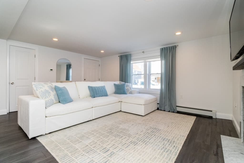 43 Sagamore Ave # 1A, Winthrop MA 02152 photo 4