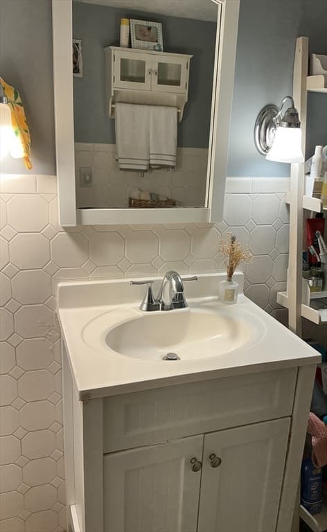 Single Family Residence at 131 H St, Boston MA 02127, Boston, photo 17 of 19