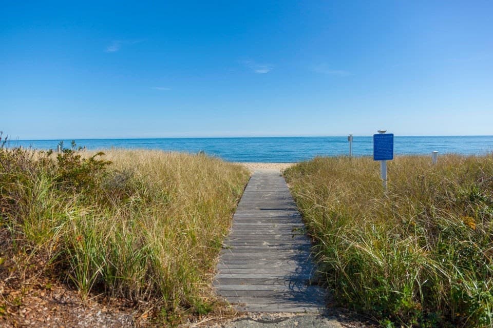 Condominium at 38 Brant Rock # 820, Mashpee MA 02649, photo 15 of 28