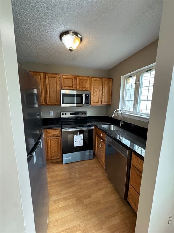 14 Nancy Rd # 6, Easton MA 02375 photo 4