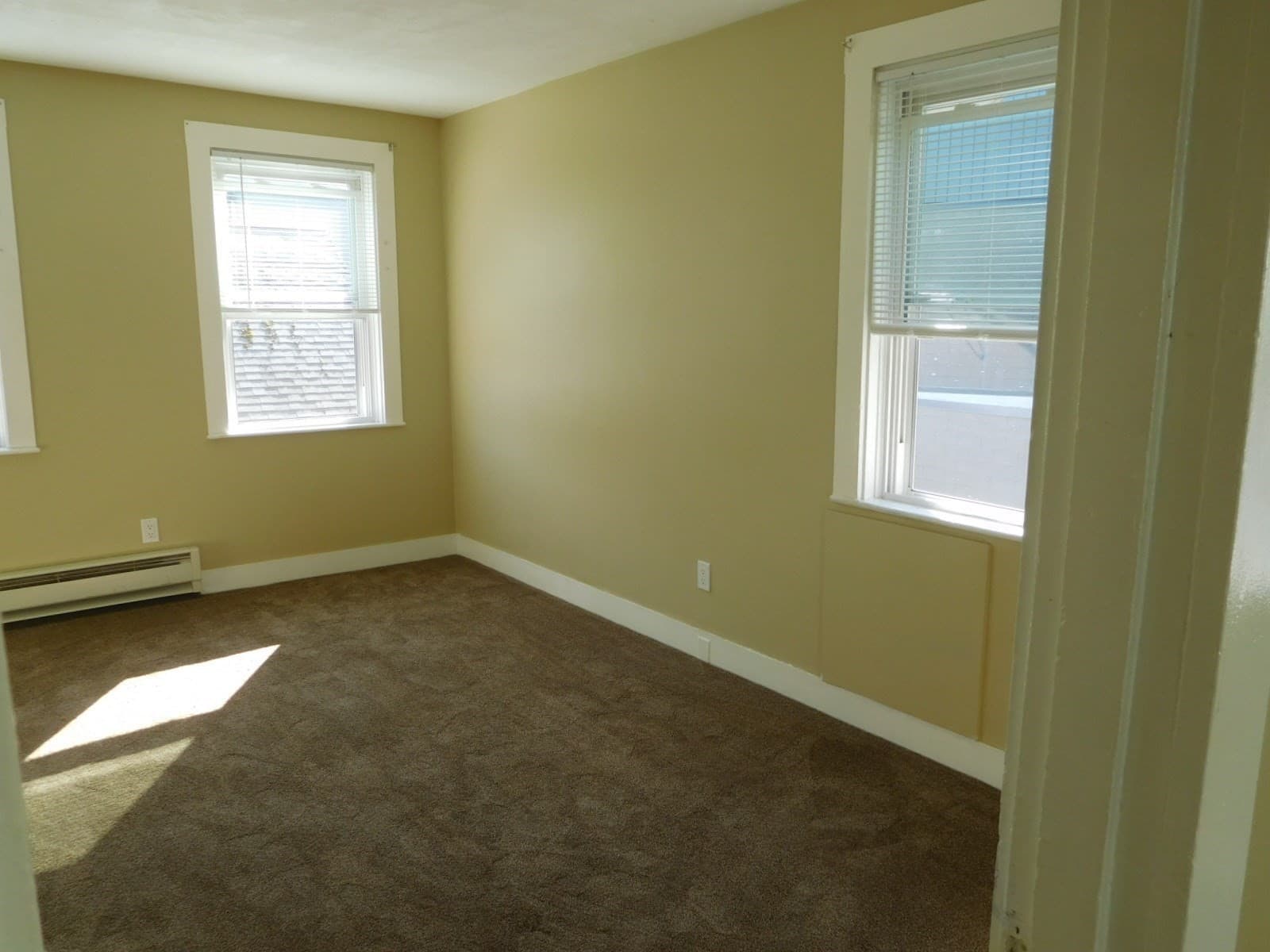 4 Family at 67 Washington Street, Weymouth MA 02188, photo 7 of 42