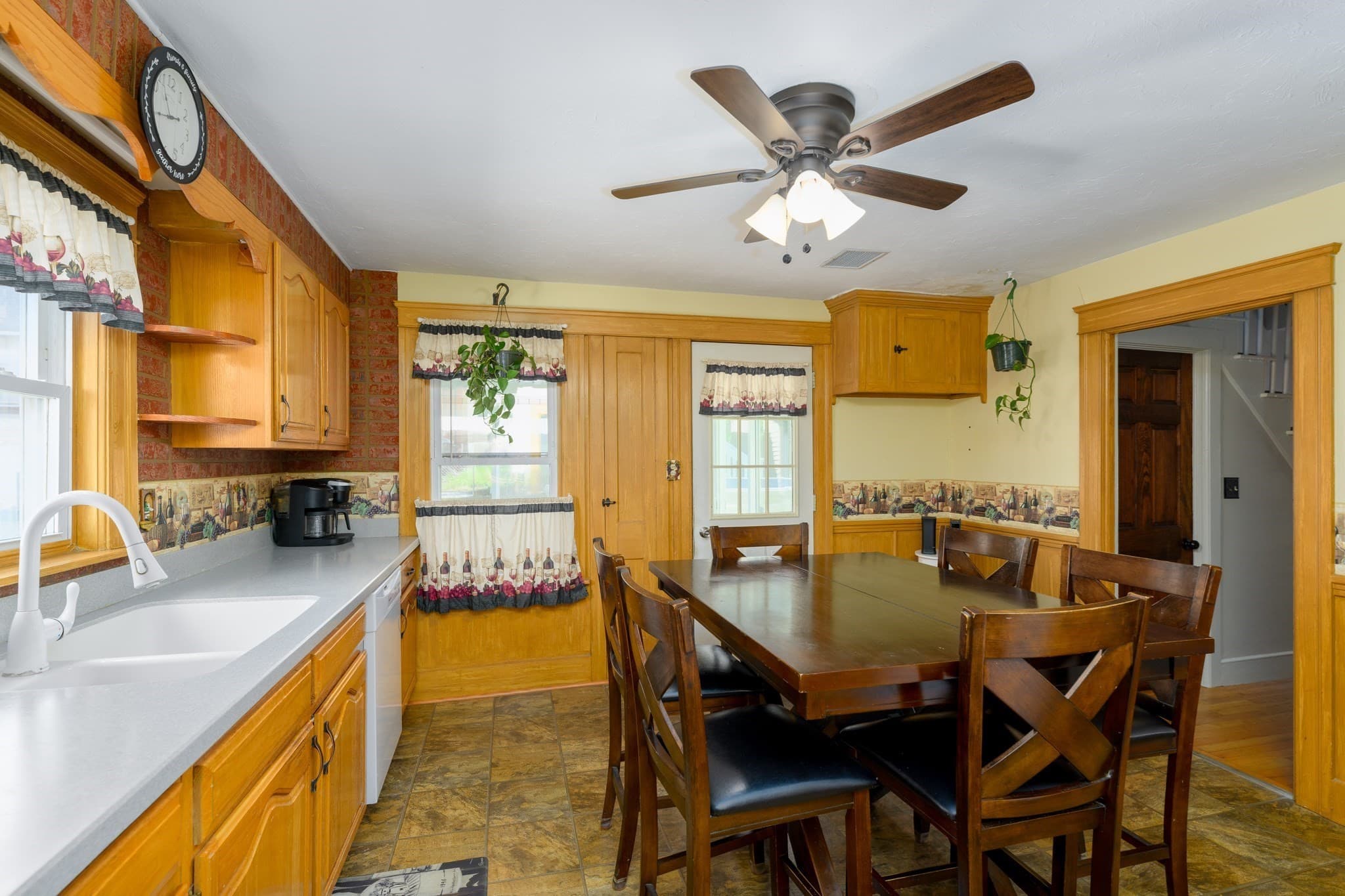 Single Family Residence at 30 Prospect St, Spencer MA 01562, photo 8 of 25