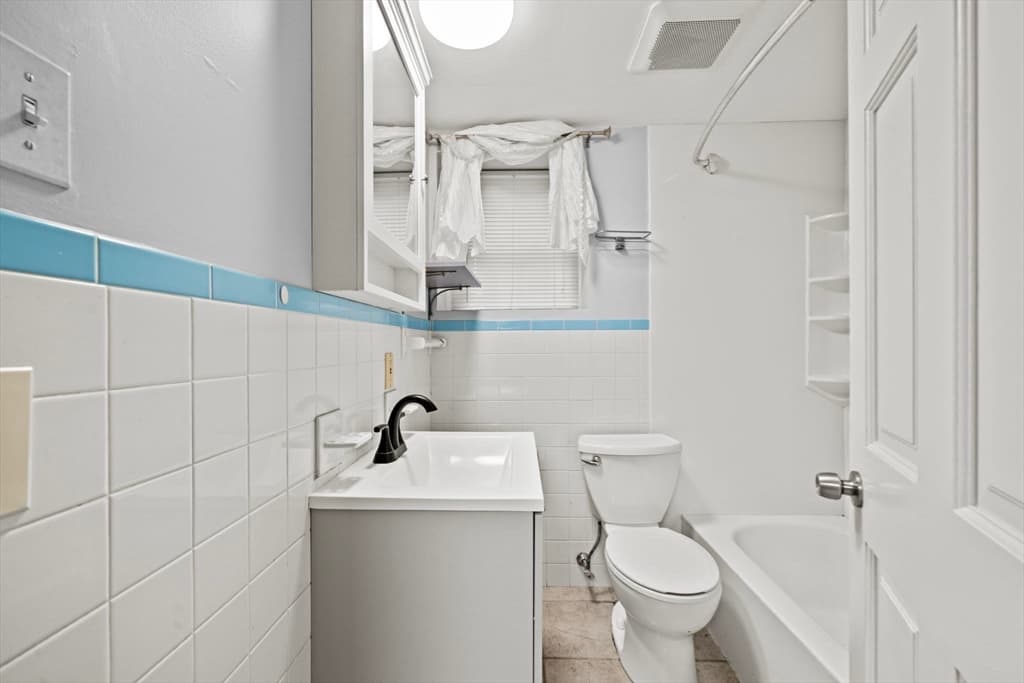 29 Hanson St # 1, Somerville MA 02143 photo 36