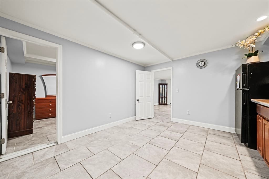 29 Hanson St # 1, Somerville MA 02143 photo 32