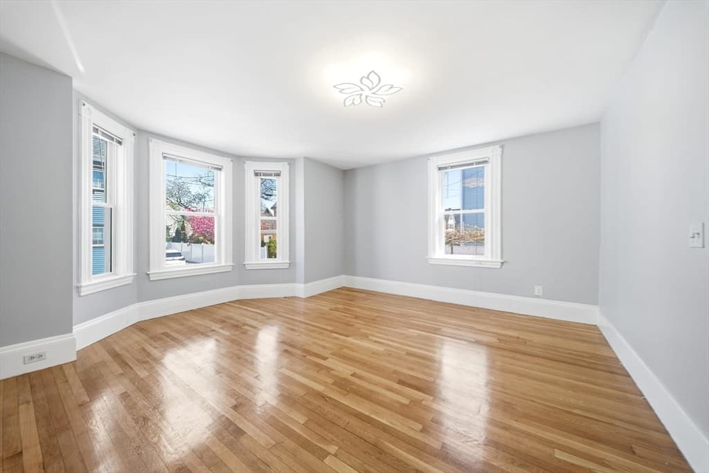 29 Hanson St # 1, Somerville MA 02143 photo 9