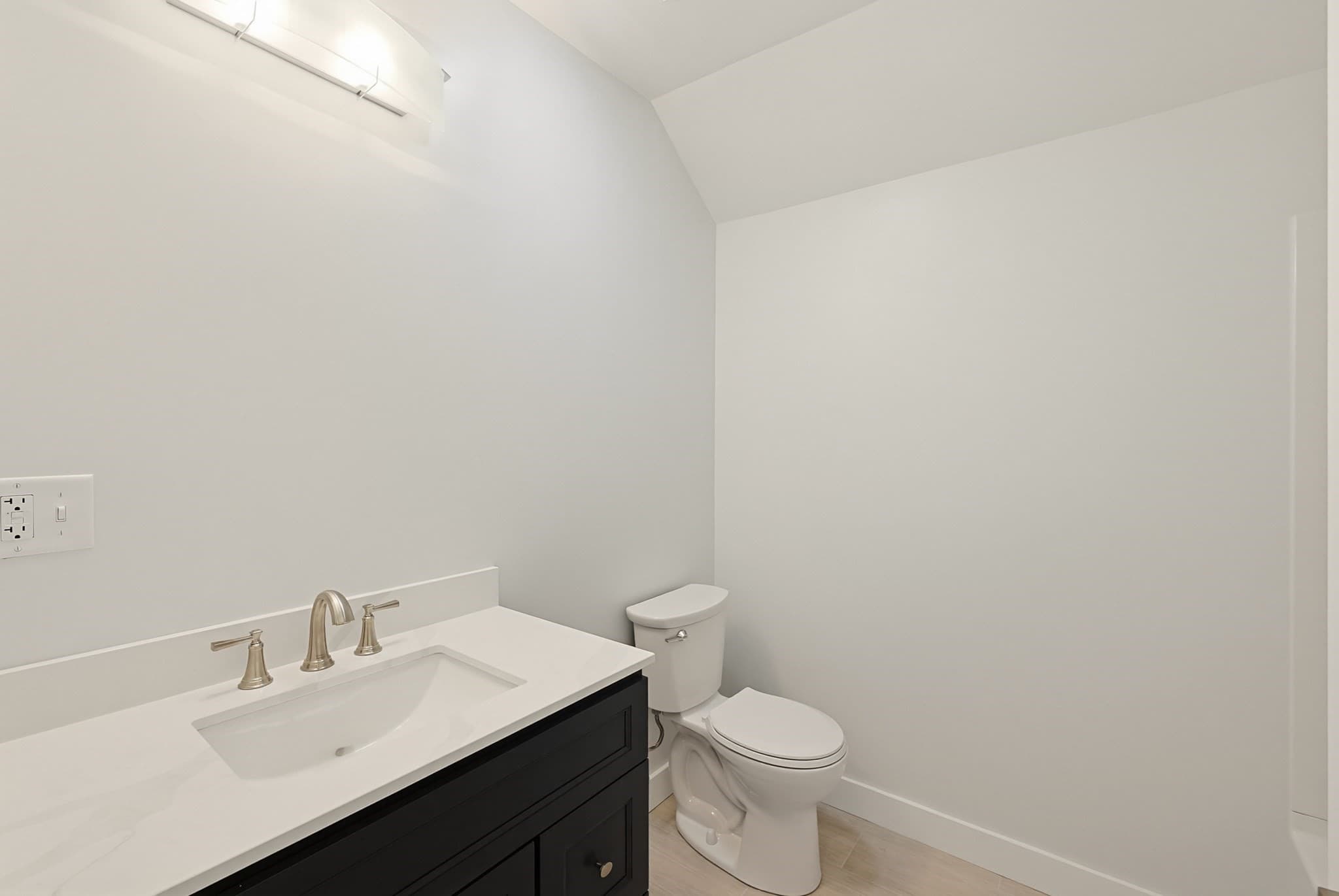Single Family Residence at 33 Jefferson, East Providence RI 02915, East Providence, photo 29 of 35