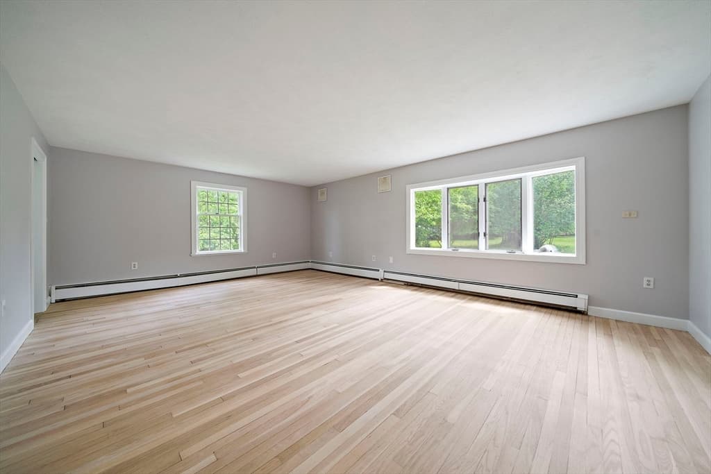 Single Family Residence at 8 Conway Lane, Foxboro MA 02035, Foxboro, photo 16 of 40