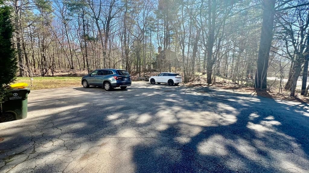 Single Family Residence at 5 Flintlocke Rd, Franklin MA 02038, photo 33 of 34