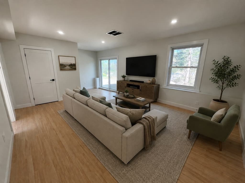 272 S Main St, Hopedale MA 01747 photo 30