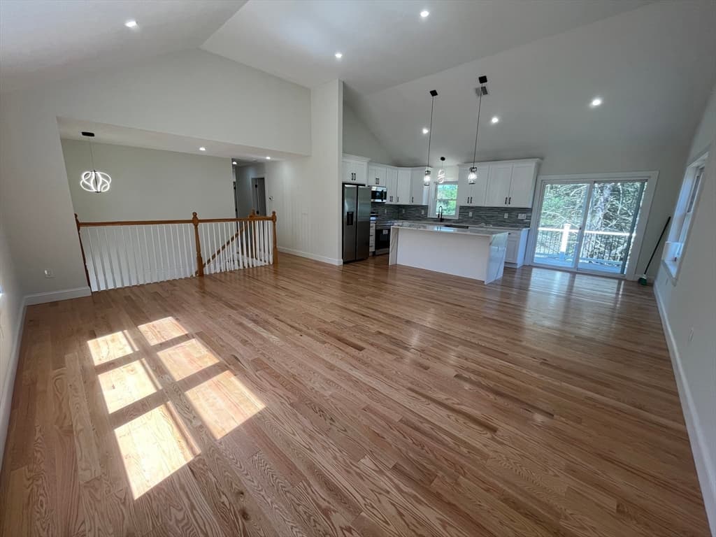 272 S Main St, Hopedale MA 01747 photo 10
