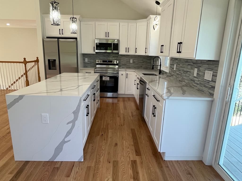 272 S Main St, Hopedale MA 01747 photo 14