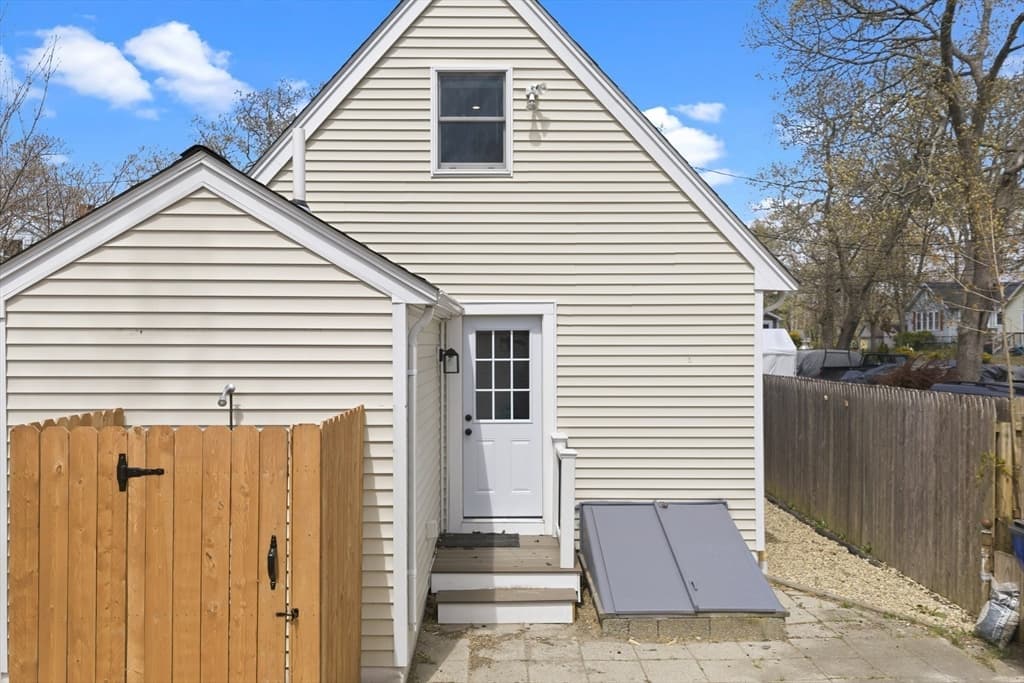 8 Cottage St, Wareham MA 02571 photo 26