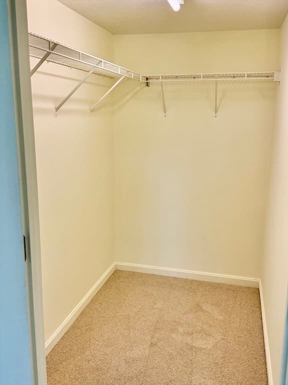 Condominium at 6 Lilac Court # 6, Hopkinton MA 01748, Hopkinton, photo 12 of 21