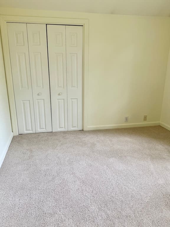 Condominium at 6 Lilac Court # 6, Hopkinton MA 01748, Hopkinton, photo 9 of 21