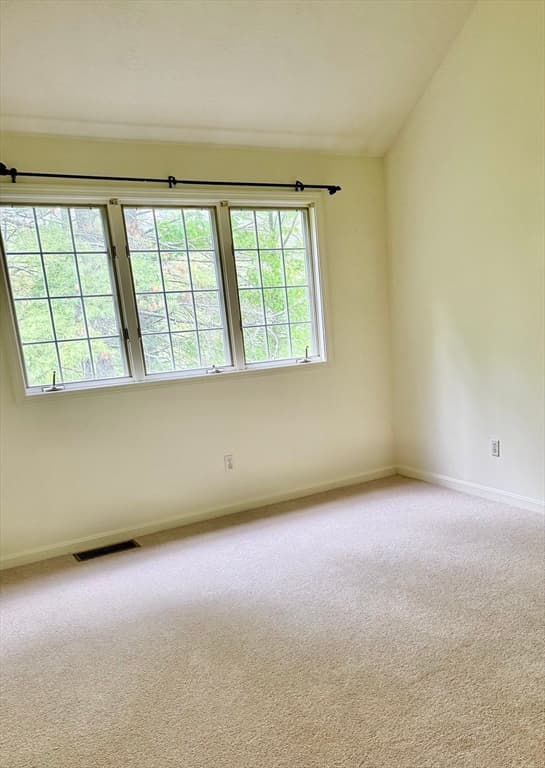 Condominium at 6 Lilac Court # 6, Hopkinton MA 01748, Hopkinton, photo 10 of 21