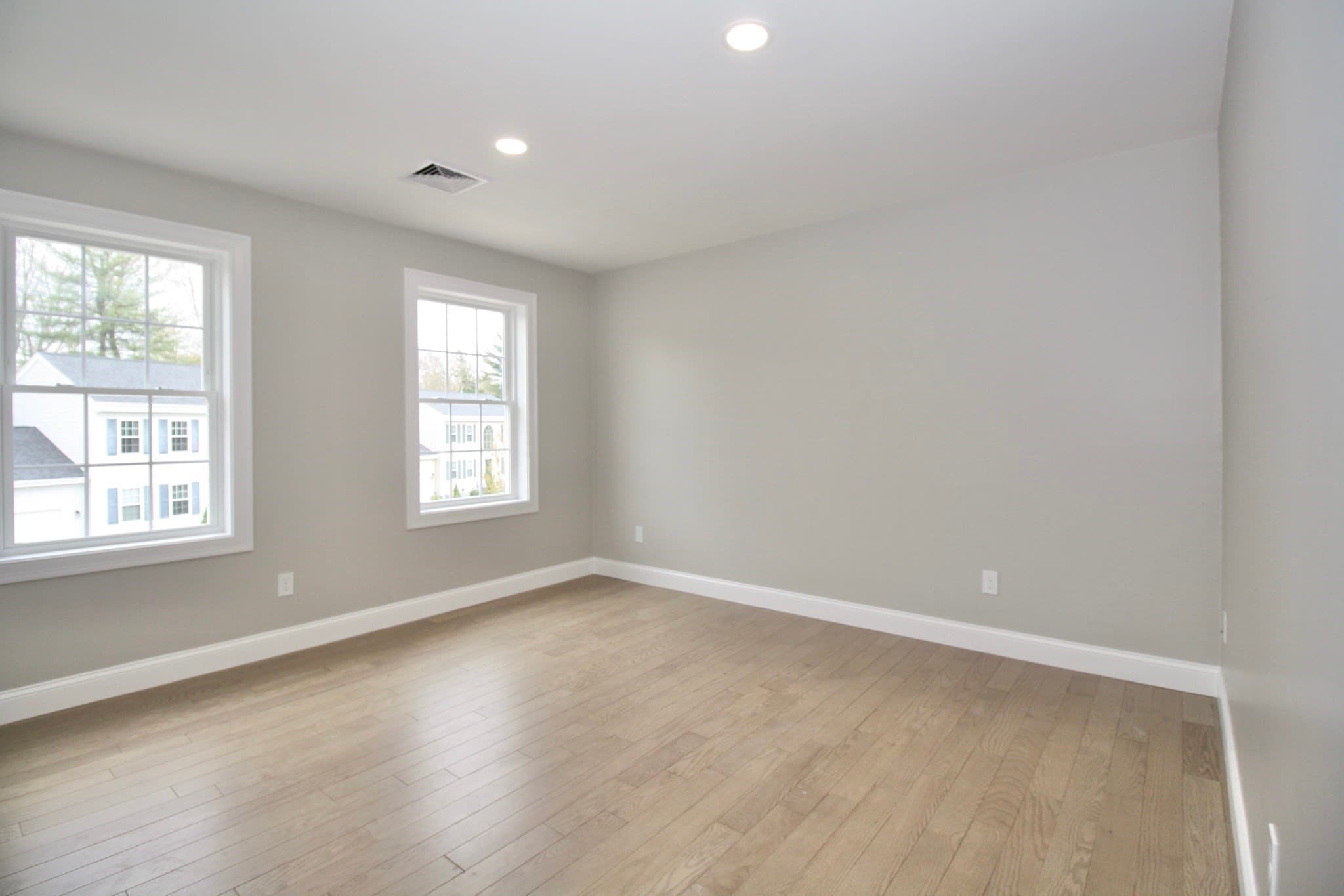 Single Family Residence at 47 Seth Daniel Drive, New Bedford MA 02745, New Bedford, photo 33 of 42