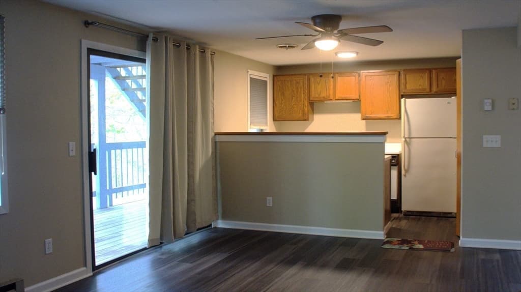 Condominium at 18 Maria Ave # A, Southbridge MA 01550, Southbridge, photo 8 of 23