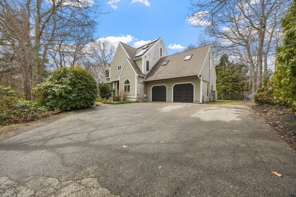Single Family Residence at 16 Ellisville Rd, Plymouth MA 02360, Plymouth, photo 4 of 42