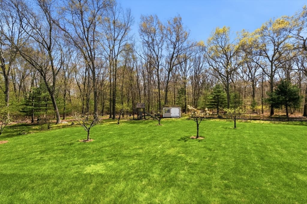 Single Family Residence at 144 Burnside, Seekonk MA 02771, photo 5 of 41
