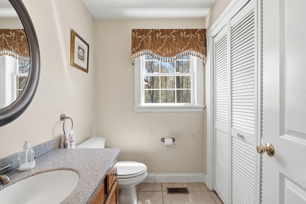 Single Family Residence at 144 Burnside, Seekonk MA 02771, photo 24 of 41