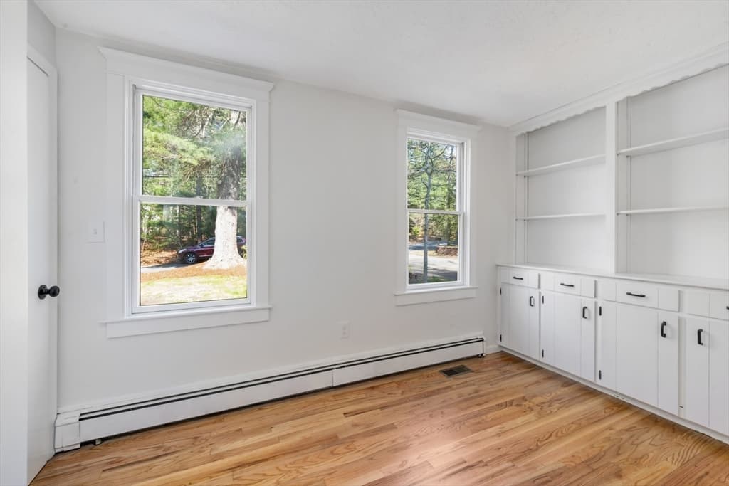 Single Family Residence at 10 Anchor Drive, Plymouth MA 02360, Plymouth, photo 16 of 42