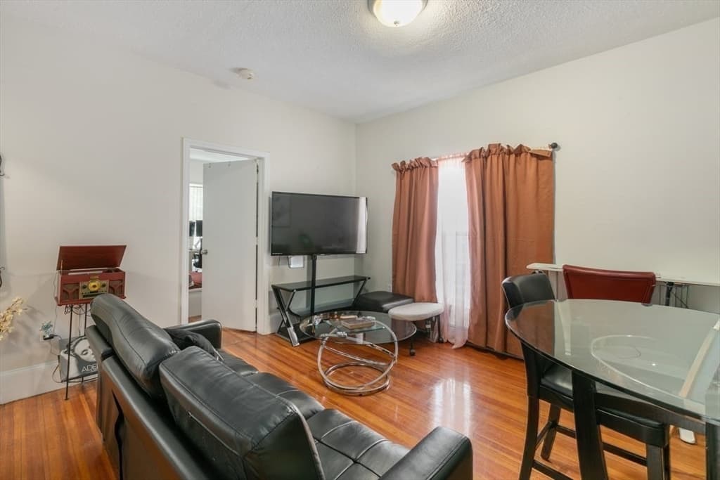 Multi Family at 193-195 Winthrop St, Winthrop MA 02152, Winthrop, photo 17 of 42