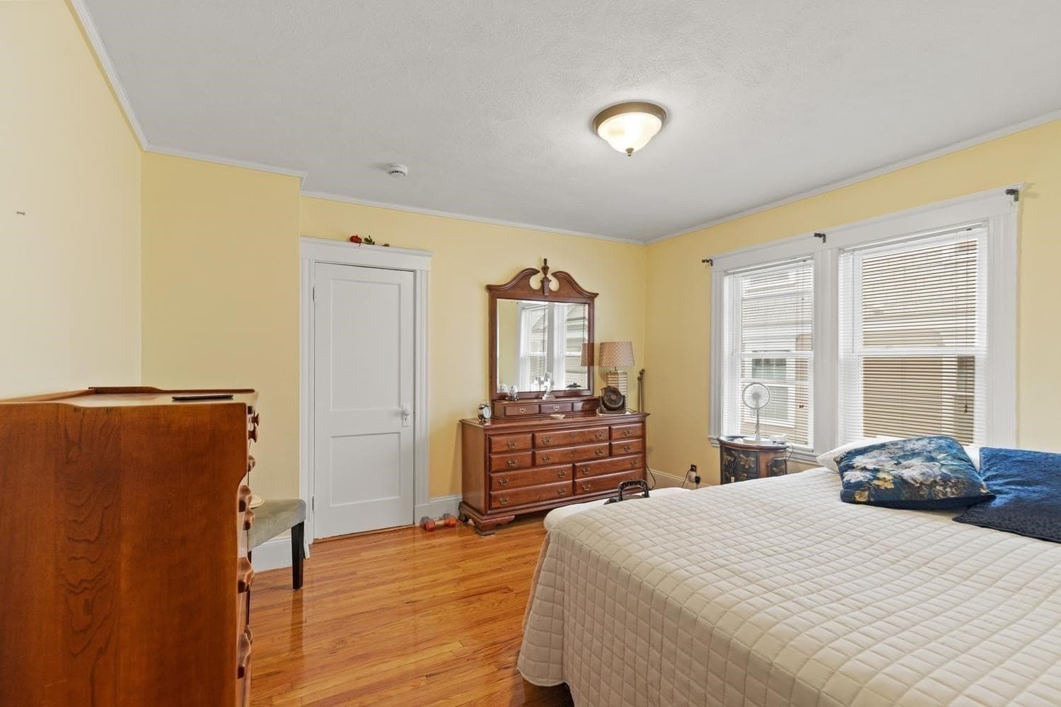 3 Family at 104-106 Burrill Street, Swampscott MA 01907, Swampscott, photo 13 of 21