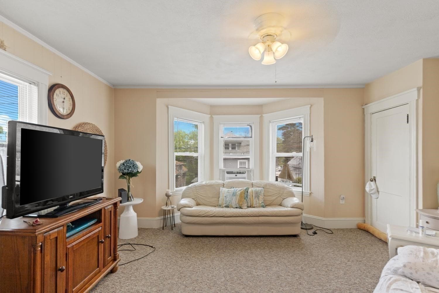 3 Family at 104-106 Burrill Street, Swampscott MA 01907, Swampscott, photo 11 of 21