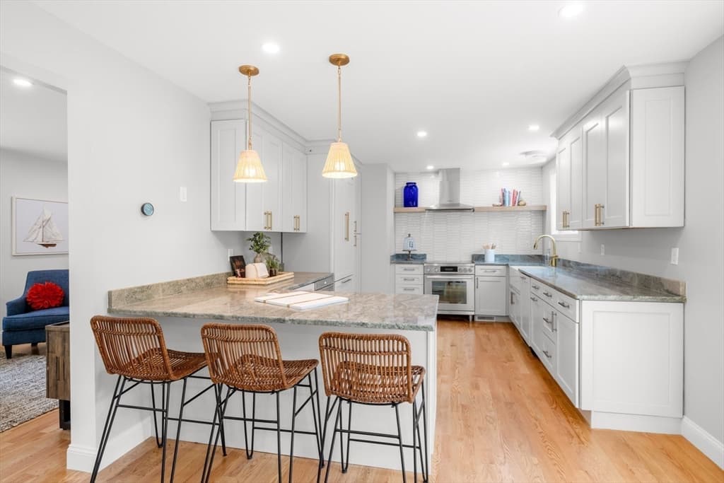 5 Pinetree Lane, Tisbury MA 02568 photo 5